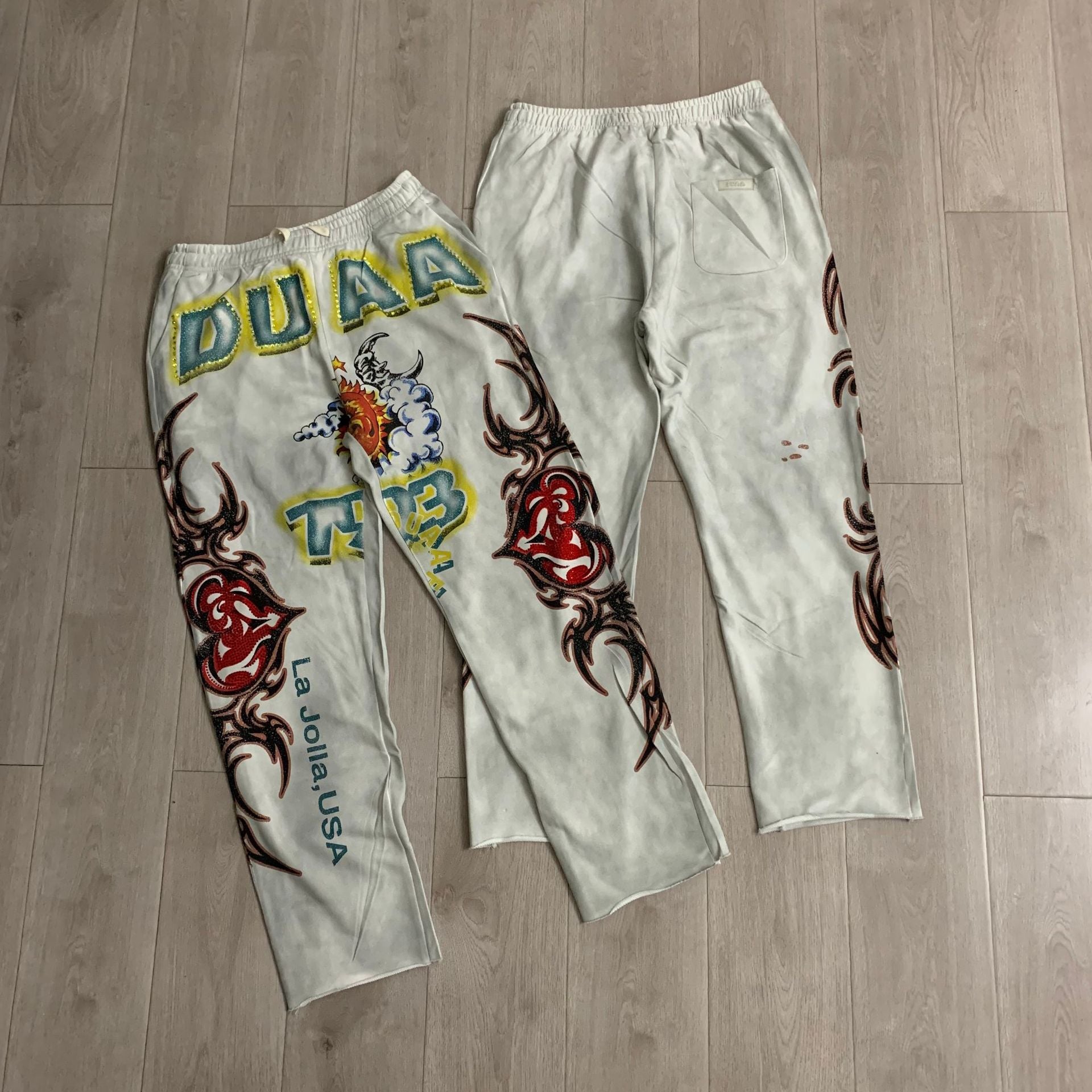 DUAA 2026 Rhinestone Washed Sweatpants