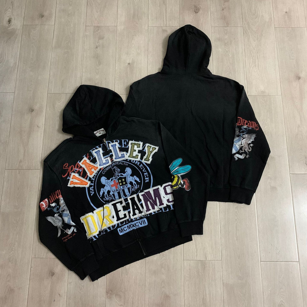 Vale Lives 2026 Fall/Winter Full-Zip Hoodie Collection