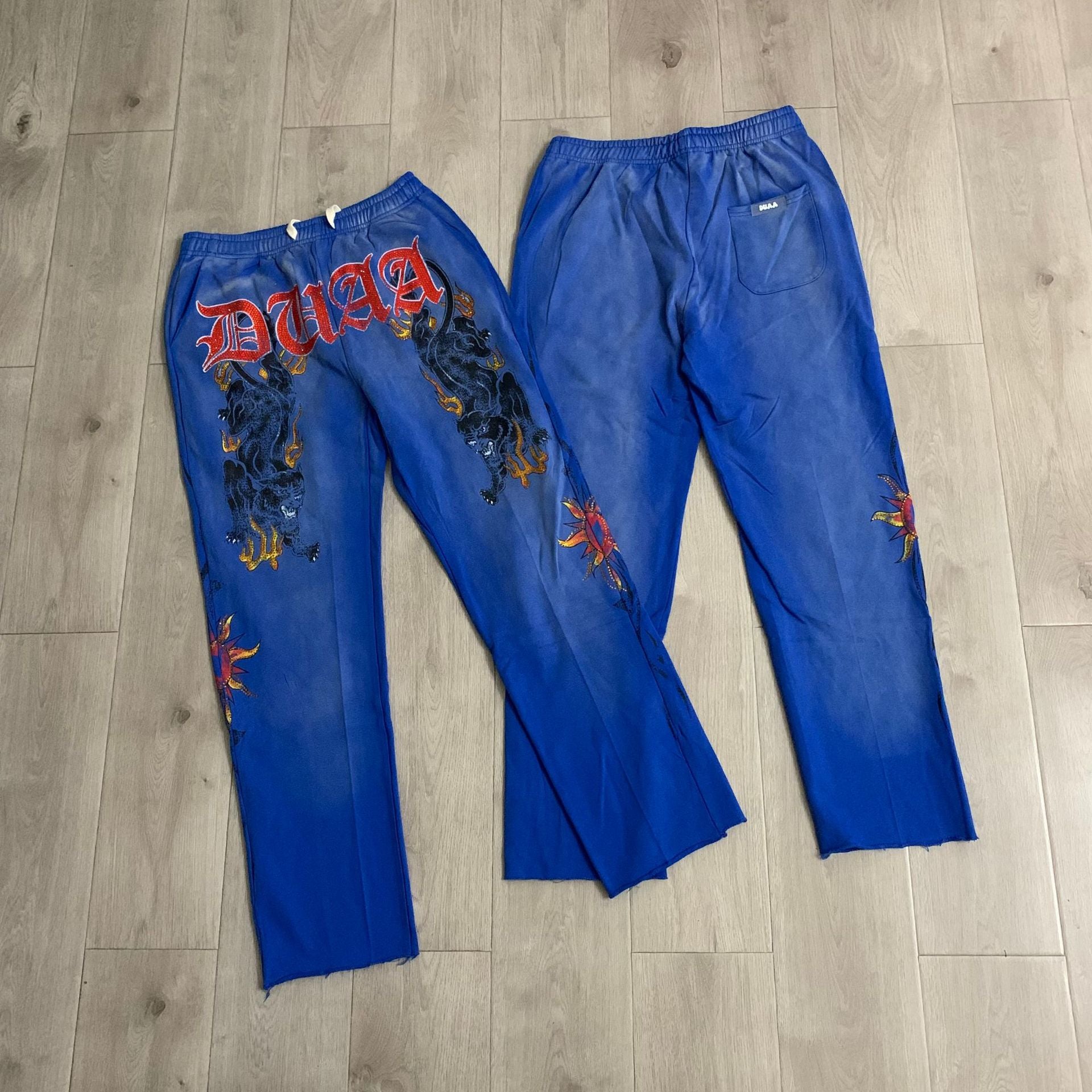 DUAA 2026 Rhinestone Washed Sweatpants