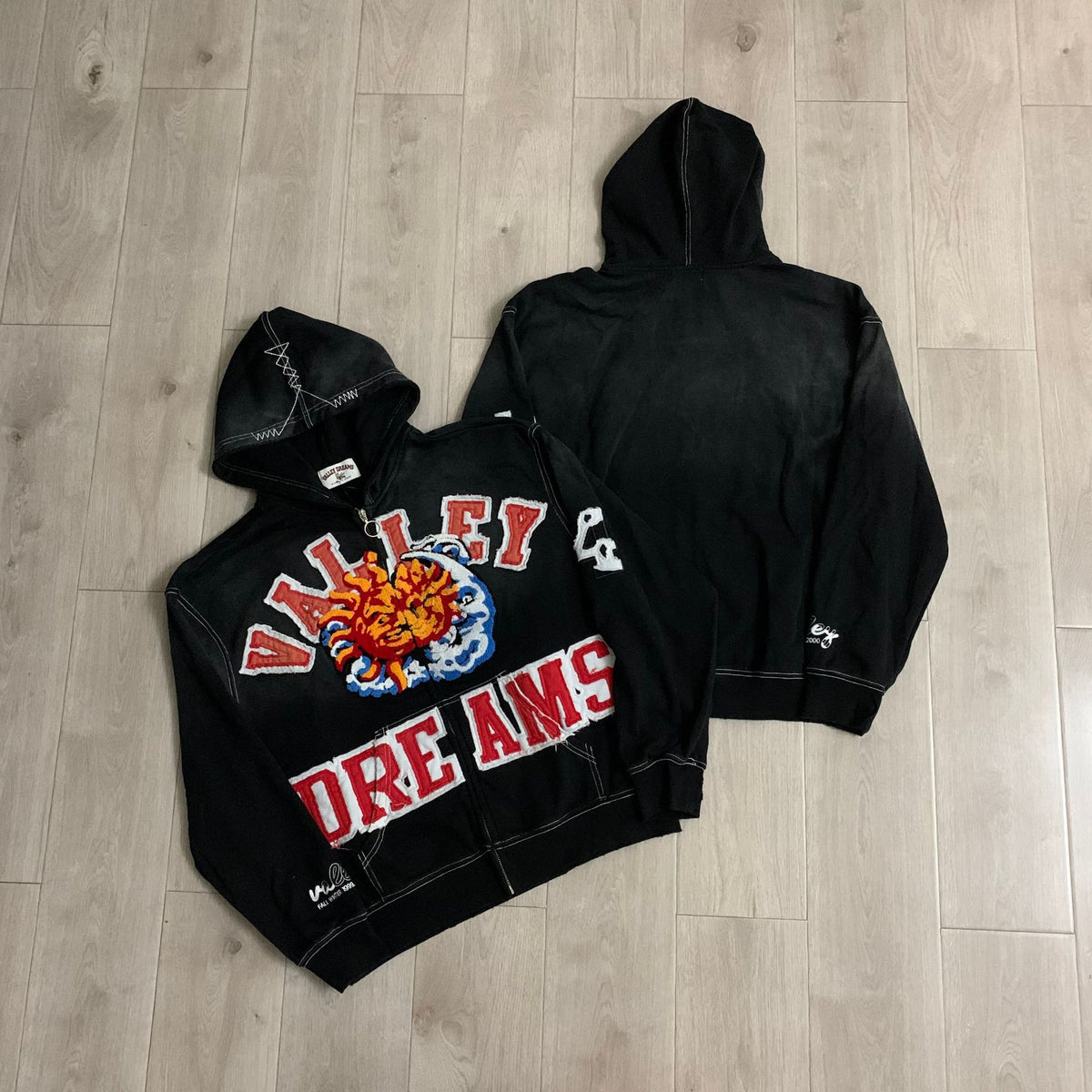 Vale Lives 2026 Fall/Winter Full-Zip Hoodie Collection