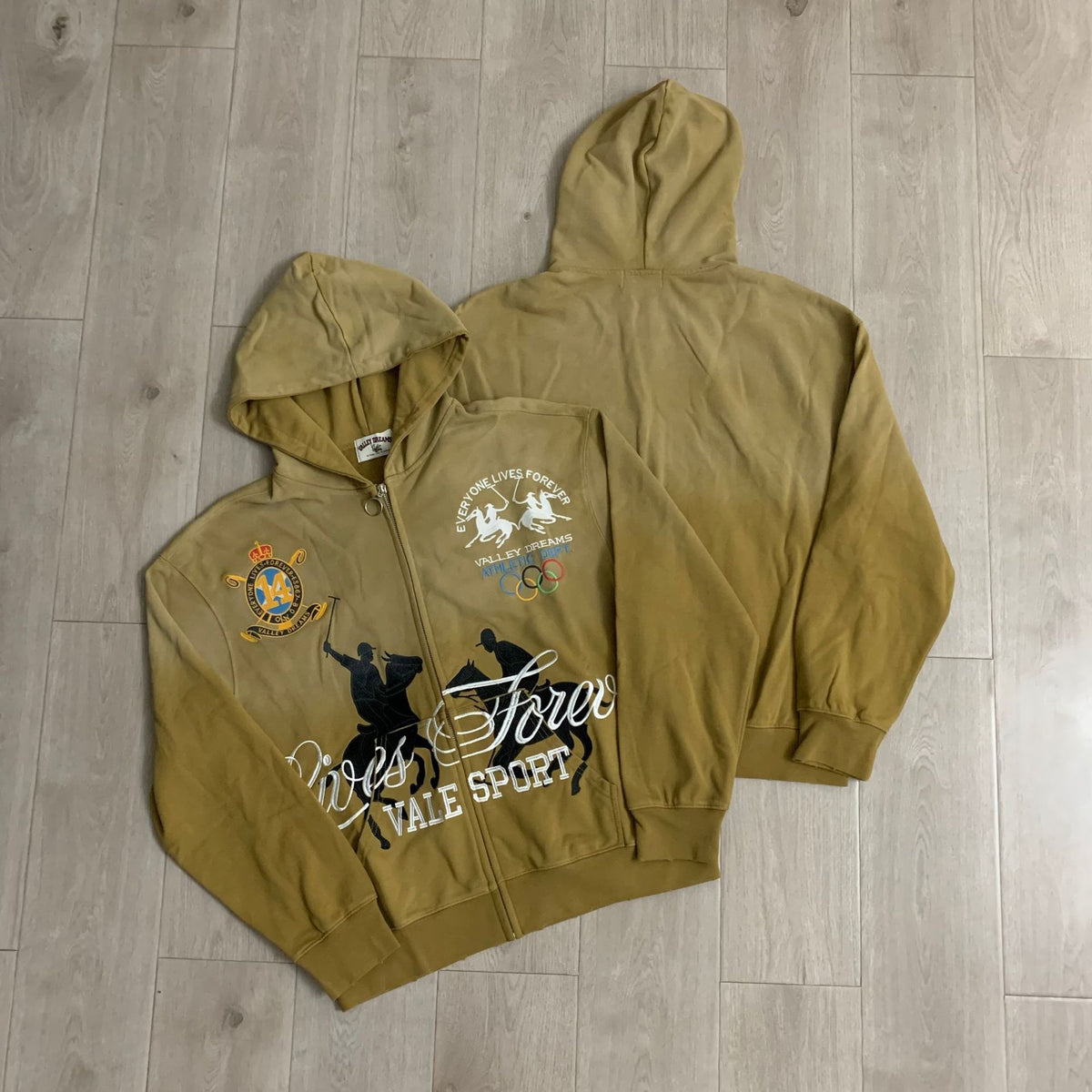 Vale Lives 2026 Fall/Winter Full-Zip Hoodie Collection
