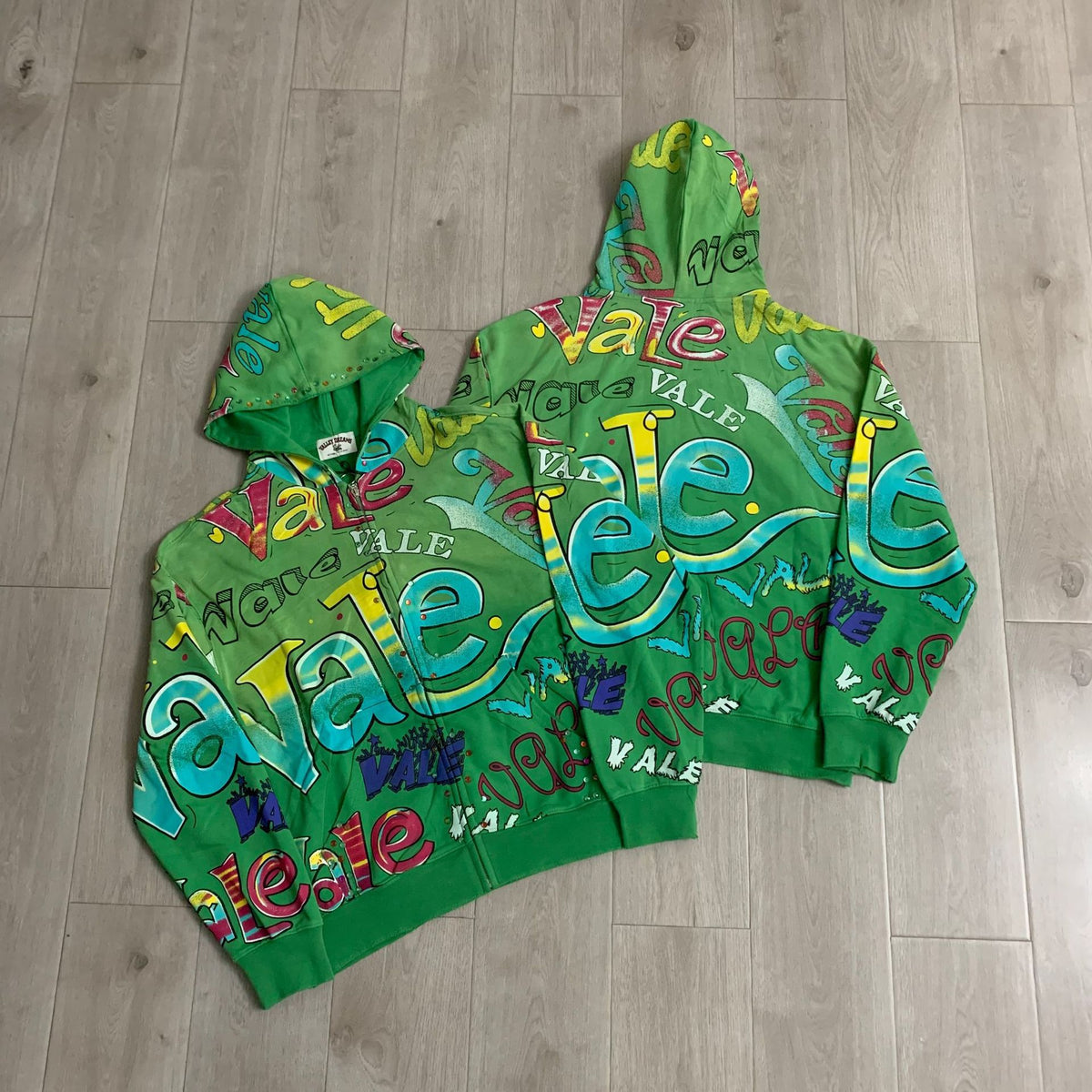 Vale Lives 2026 Fall/Winter Full-Zip Hoodie Collection
